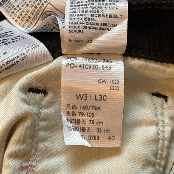 Levi’s Women's Black Corduroy Pants - Picture 3 of 5